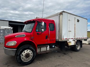 2007 Freightliner Steam Wash Truck   Vehicle