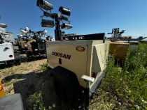 2015 Doosan L20WIZ Light Tower